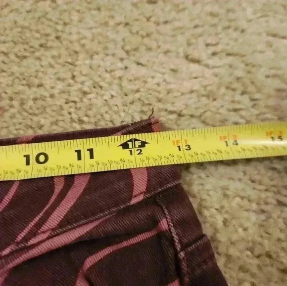 H&M Divided Red Zebra Wide Leg Jeans Size 4 26" Waist High Waisted #F177 - Picture 3 of 5